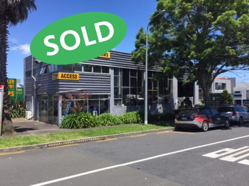 42 Selwyn St Onehunga with sold 1